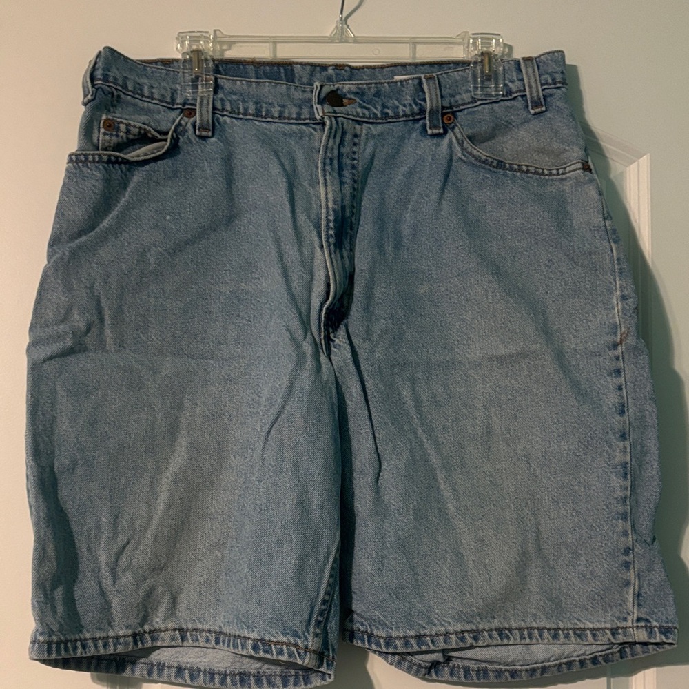 Vintage Western 80s Levi’s Men's light Wash Blue Jean Shorts